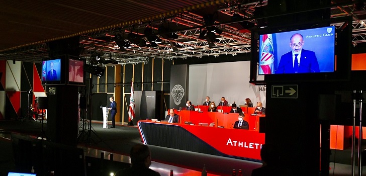 La asamblea de compromisarios del Athletic Club tumba los presupuestos 